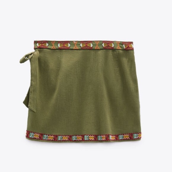 NWT Zara Beaded Mini Skirt - Picture 9 of 11